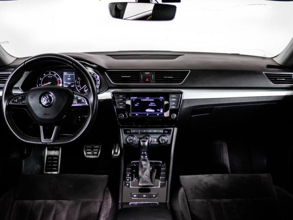 Skoda Superb III с пробегом 2015 года, цена 1 528 000 рублей, 215000 км, лифтбек, Автокод Объявления