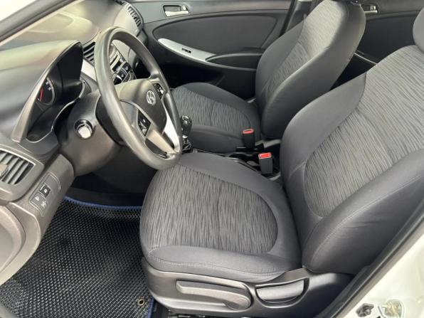 Hyundai Solaris I Рестайлинг с пробегом 2016 года, цена 926 176 рублей, 155618 км, седан, Автокод Объявления