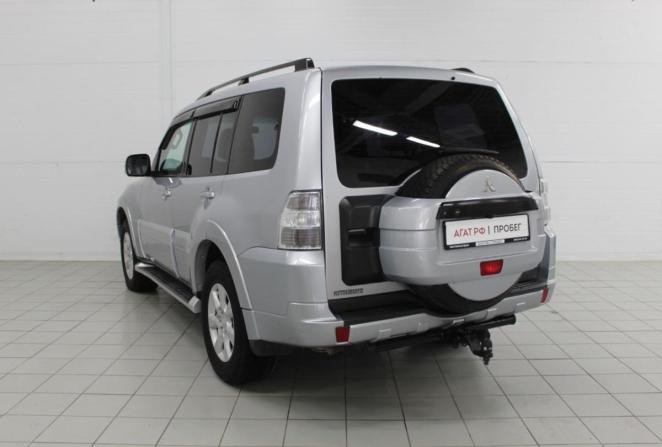 Mitsubishi Pajero IV Рестайлинг 1 с пробегом 2012 года, цена 1 900 000 рублей, 193716 км, внедорожник, Автокод Объявления