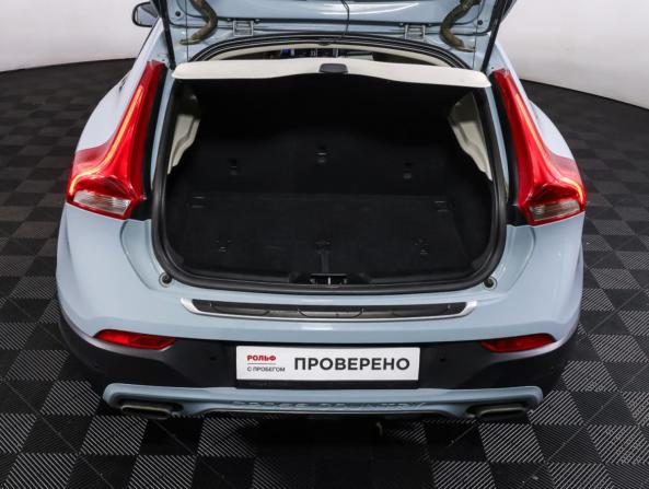 Volvo V40 Cross Country I Рестайлинг с пробегом 2018 года, цена 2 090 000 рублей, 54564 км, хэтчбек, Автокод Объявления