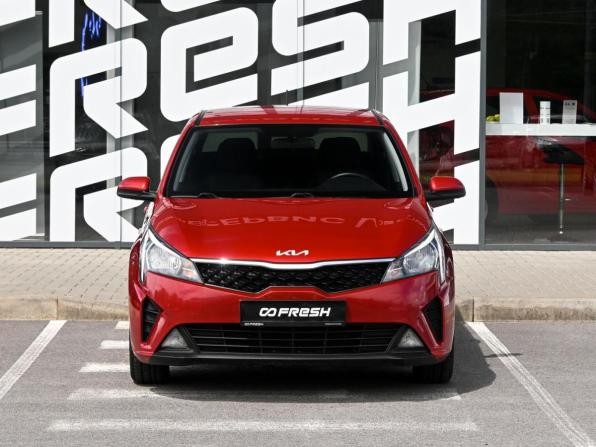Kia Rio IV Рестайлинг с пробегом 2021 года, цена 1 539 600 рублей, 73330 км, седан, Автокод Объявления