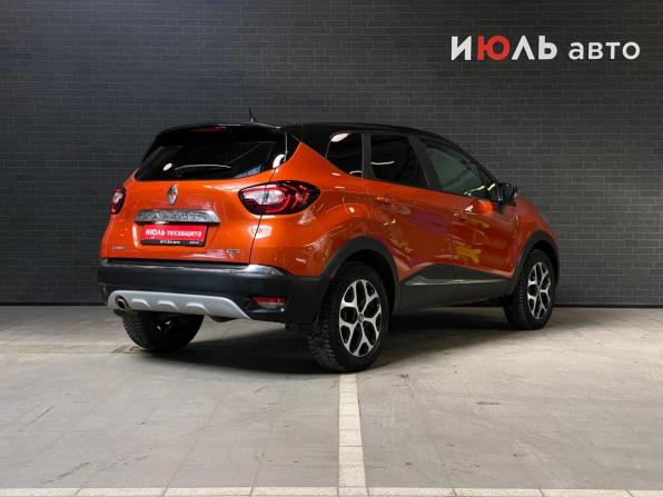 Renault Kaptur I с пробегом 2017 года, цена 1 500 000 рублей, 95928 км, внедорожник, Автокод Объявления