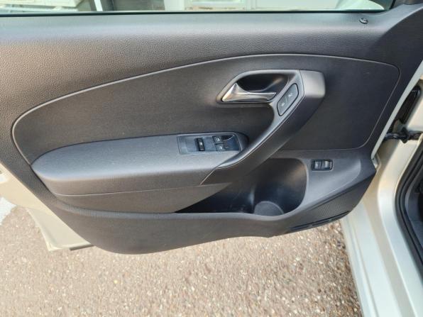 Volkswagen Polo V с пробегом 2013 года, цена 695 500 рублей, 204333 км, седан, Автокод Объявления