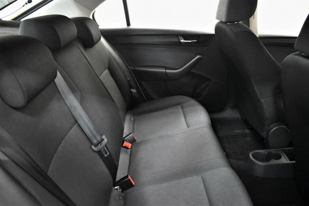 Skoda Rapid I Рестайлинг Москва  - изображение 13