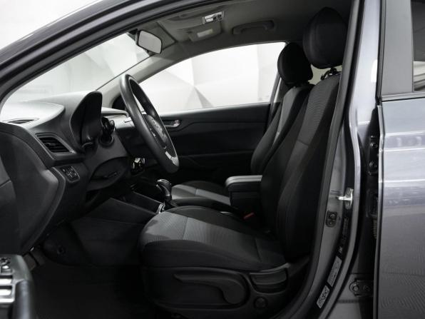Hyundai Solaris II Рестайлинг с пробегом 2021 года, цена 1 733 000 рублей, 67500 км, седан, Автокод Объявления