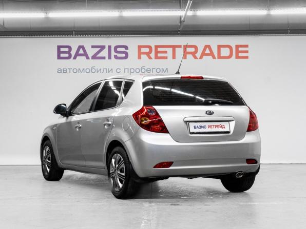 Kia Ceed I с пробегом 2007 года, цена 579 000 рублей, 256166 км, хэтчбек, Автокод Объявления