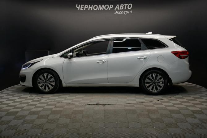 Kia Ceed II Рестайлинг с пробегом 2017 года, цена 1 640 000 рублей, 105000 км, универсал, Автокод Объявления