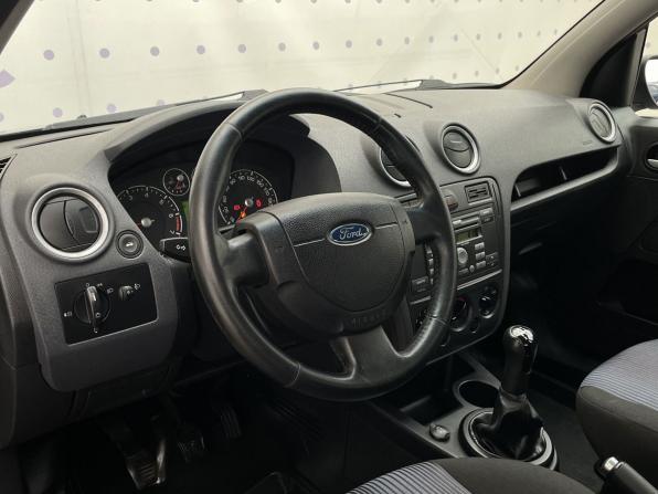 Ford Fusion I Рестайлинг с пробегом 2007 года, цена 470 000 рублей, 131801 км, хэтчбек, Автокод Объявления