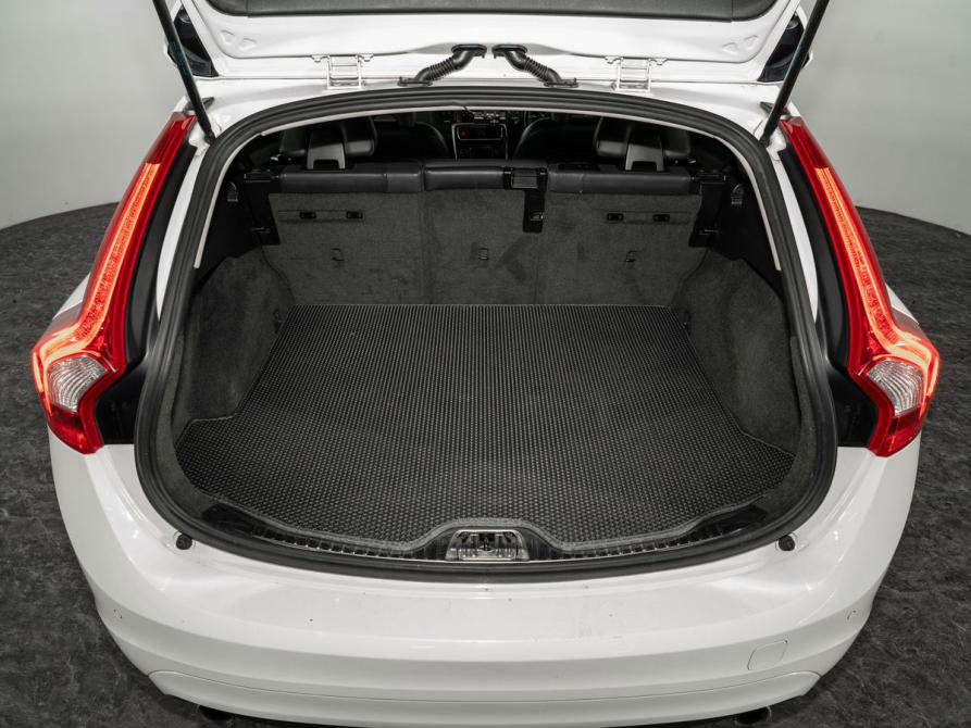 Volvo V60 I Рестайлинг Иркутск  - изображение 19