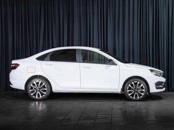 Lada (ВАЗ) Vesta I Рестайлинг (NG) с пробегом 2024 года, цена 1 365 000 рублей, 32411 км, седан, Автокод Объявления