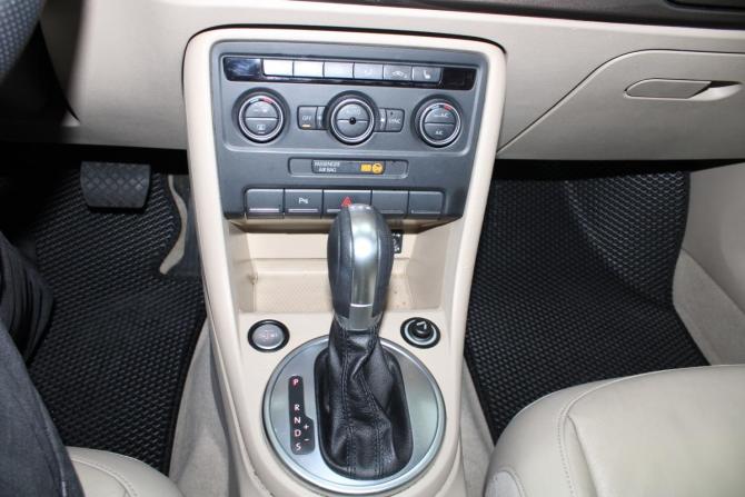 Volkswagen Beetle II (A5) с пробегом 2014 года, цена 1 500 000 рублей, 123055 км, хэтчбек, Автокод Объявления