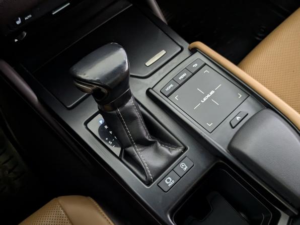 Lexus ES VII с пробегом 2019 года, цена 3 100 000 рублей, 155705 км, седан, Автокод Объявления
