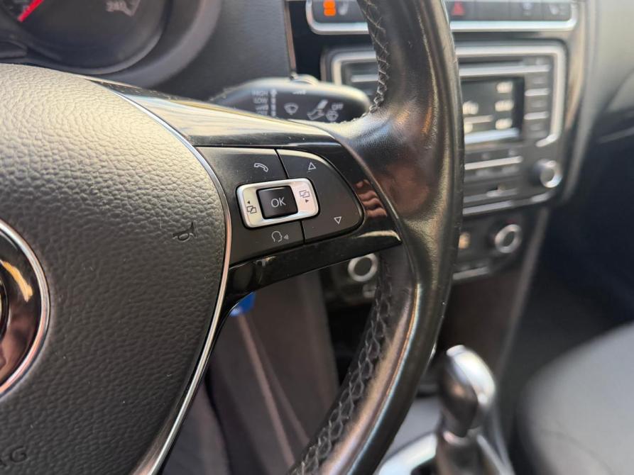 Volkswagen Polo V Рестайлинг Санкт-Петербург  - изображение 13
