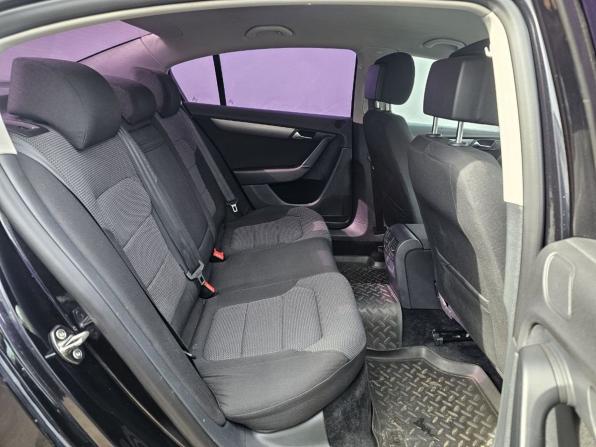 Volkswagen Passat B7 с пробегом 2011 года, цена 929 000 рублей, 210911 км, седан, Автокод Объявления