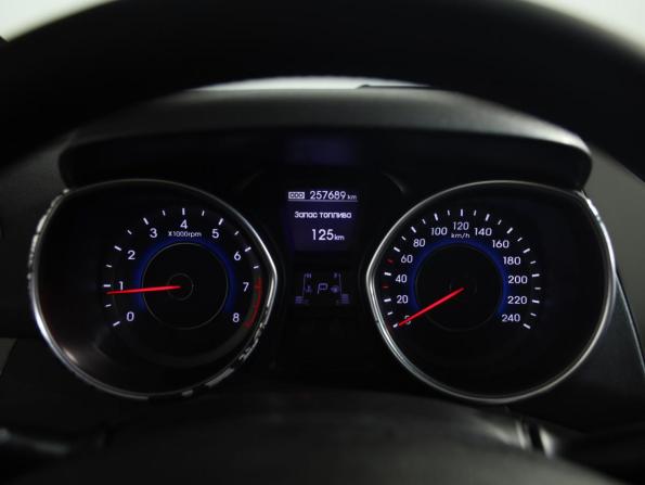 Hyundai Elantra V (MD) Рестайлинг с пробегом 2013 года, цена 849 000 рублей, 257687 км, седан, Автокод Объявления