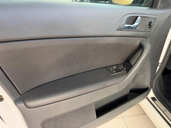 Skoda Yeti I Рестайлинг с пробегом 2014 года, цена 1 380 000 рублей, 148045 км, внедорожник, Автокод Объявления