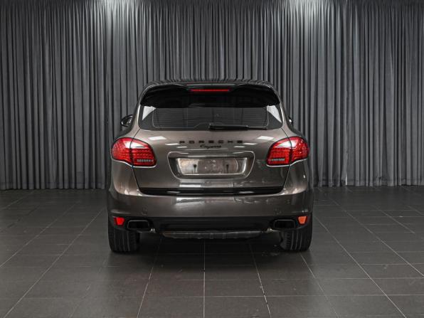 Porsche Cayenne II (958) с пробегом 2014 года, цена 2 575 111 рублей, 236848 км, внедорожник, Автокод Объявления