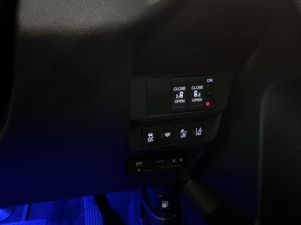 Honda Freed II Рестайлинг с пробегом 2020 года, цена 1 980 000 рублей, 78778 км, компактвэн, Автокод Объявления