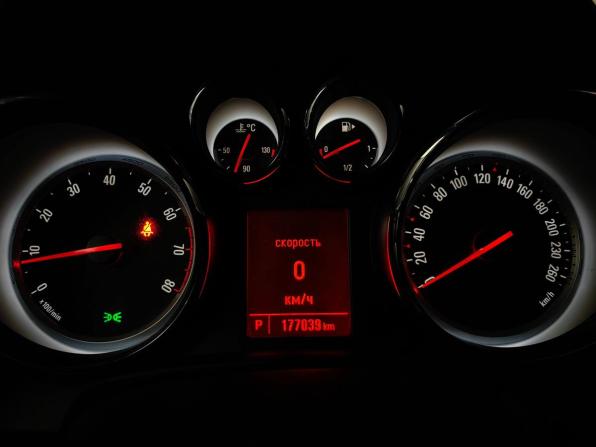 Opel Astra J Рестайлинг с пробегом 2014 года, цена 833 000 рублей, 177038 км, хэтчбек, Автокод Объявления