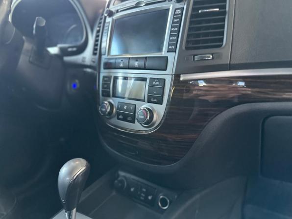 Hyundai Santa Fe II Рестайлинг с пробегом 2011 года, цена 1 150 000 рублей, 232156 км, внедорожник, Автокод Объявления