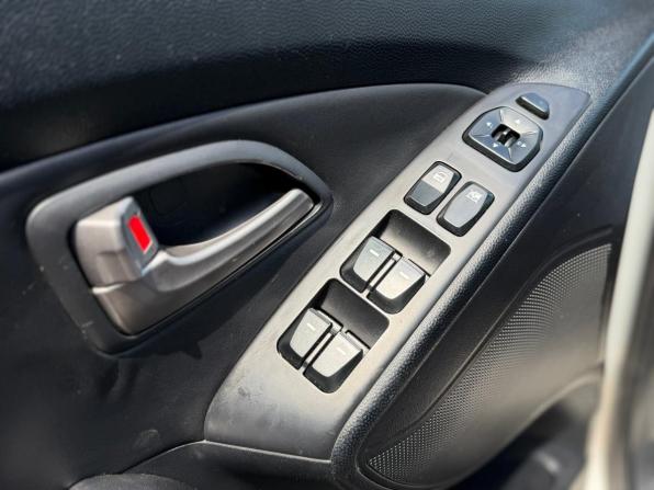 Hyundai ix35 I с пробегом 2010 года, цена 1 080 000 рублей, 156300 км, внедорожник, Автокод Объявления