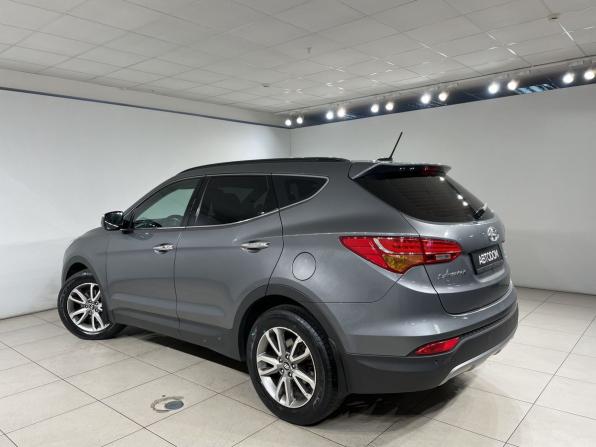 Hyundai Santa Fe III с пробегом 2013 года, цена 1 590 000 рублей, 133640 км, внедорожник, Автокод Объявления