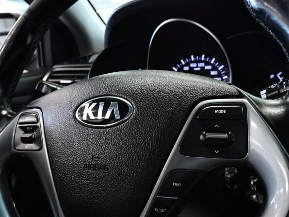 Kia Rio III Рестайлинг с пробегом 2017 года, цена 925 000 рублей, 159800 км, седан, Автокод Объявления