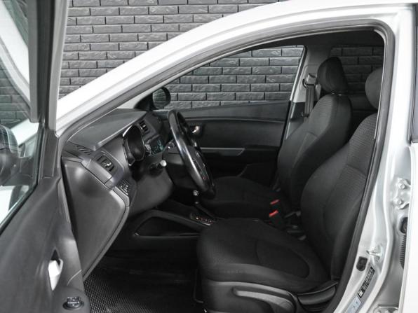 Kia Rio III Рестайлинг с пробегом 2017 года, цена 1 150 000 рублей, 158933 км, седан, Автокод Объявления