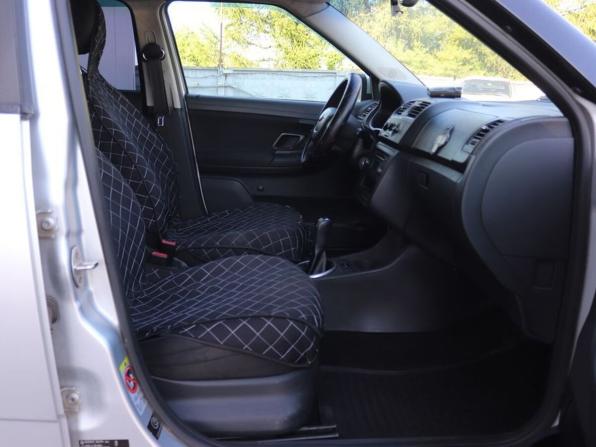 Skoda Fabia II Рестайлинг с пробегом 2011 года, цена 370 000 рублей, 359000 км, универсал, Автокод Объявления