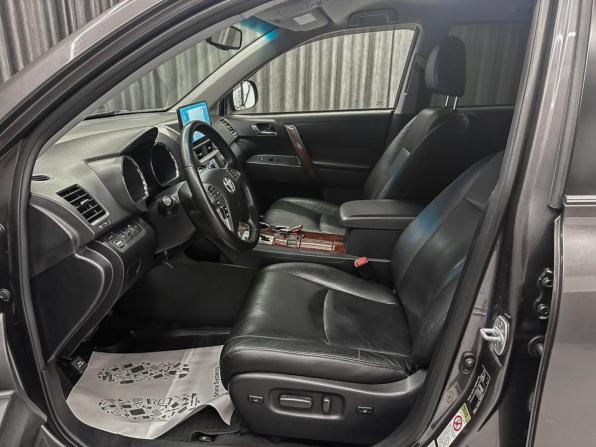 Toyota Highlander II (XU40) Рестайлинг с пробегом 2011 года, цена 2 149 000 рублей, 223000 км, внедорожник, Автокод Объявления