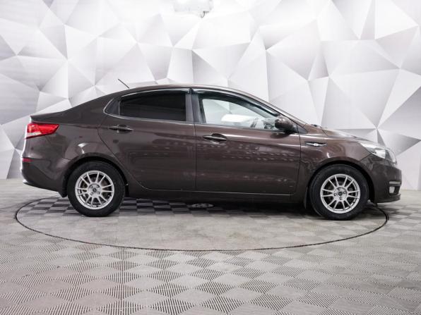 Kia Rio III Рестайлинг с пробегом 2016 года, цена 773 000 рублей, 215632 км, седан, Автокод Объявления