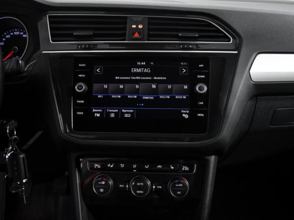 Volkswagen Tiguan II с пробегом 2019 года, цена 1 690 000 рублей, 212422 км, внедорожник, Автокод Объявления