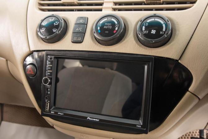 Toyota Vista V (V50) с пробегом 2002 года, цена 629 000 рублей, 300000 км, универсал, Автокод Объявления