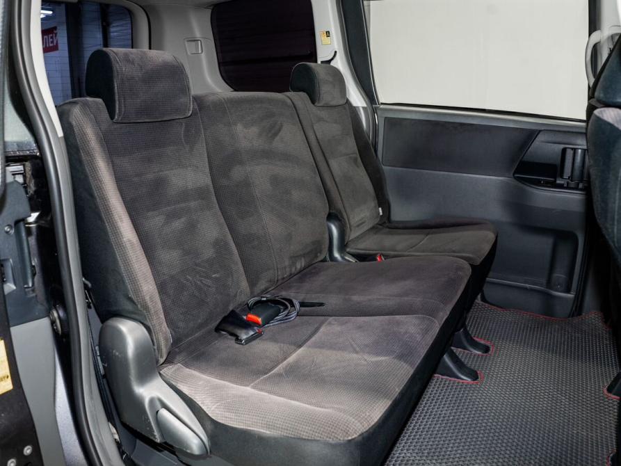 Toyota Noah II (R70) Чита  - изображение 5
