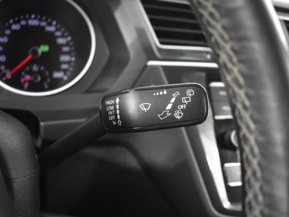 Volkswagen Tiguan II с пробегом 2018 года, цена 2 098 900 рублей, 133360 км, внедорожник, Автокод Объявления