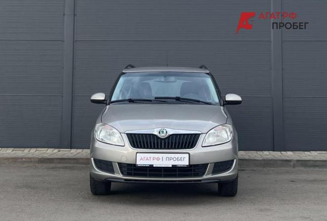 Skoda Fabia II Рестайлинг с пробегом 2011 года, цена 500 000 рублей, 183330 км, универсал, Автокод Объявления