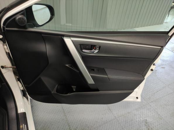 Toyota Corolla XI (E160 E170 E180) с пробегом 2013 года, цена 1 290 000 рублей, 157340 км, седан, Автокод Объявления