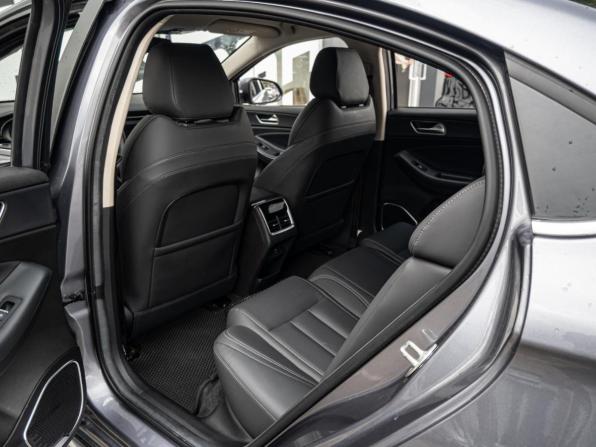 Omoda S5 с пробегом 2024 года, цена 1 575 000 рублей, 31135 км, седан, Автокод Объявления