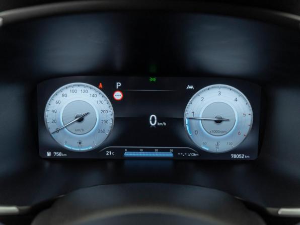 Hyundai Santa Fe IV Рестайлинг с пробегом 2021 года, цена 4 090 000 рублей, 78048 км, внедорожник, Автокод Объявления