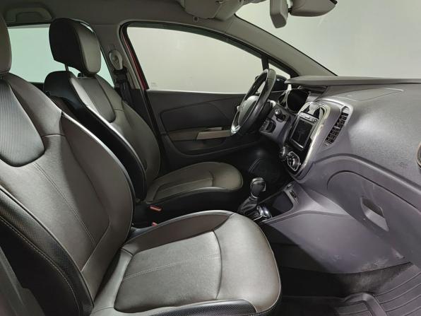 Renault Kaptur I с пробегом 2019 года, цена 1 515 000 рублей, 97900 км, внедорожник, Автокод Объявления