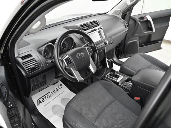 Toyota Land Cruiser Prado 150 Series Рестайлинг 1 с пробегом 2017 года, цена 2 659 000 рублей, 91286 км, внедорожник, Автокод Объявления