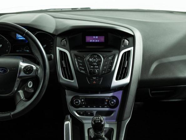 Ford Focus III с пробегом 2011 года, цена 647 980 рублей, 235205 км, седан, Автокод Объявления