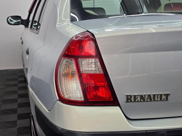 Renault Symbol I Рестайлинг с пробегом 2004 года, цена 299 000 рублей, 276000 км, седан, Автокод Объявления