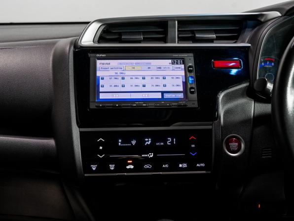 Honda Fit III с пробегом 2016 года, цена 1 150 000 рублей, 158441 км, хэтчбек, Автокод Объявления
