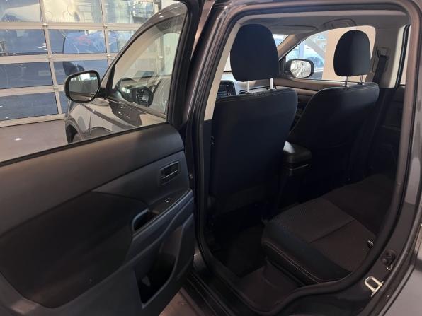 Mitsubishi Outlander III Рестайлинг 2 с пробегом 2017 года, цена 1 737 000 рублей, 129159 км, внедорожник, Автокод Объявления