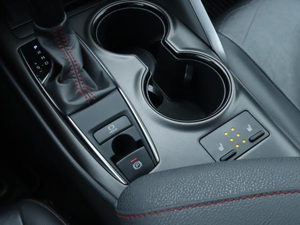 Toyota Camry VIII (XV70) Рестайлинг с пробегом 2021 года, цена 2 950 000 рублей, 141399 км, седан, Автокод Объявления