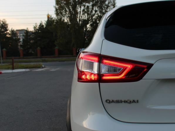 Nissan Qashqai II с пробегом 2017 года, цена 1 329 000 рублей, 93534 км, внедорожник, Автокод Объявления