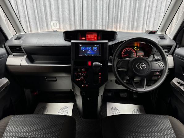 Toyota Roomy I Рестайлинг с пробегом 2021 года, цена 1 100 000 рублей, 77776 км, микровэн, Автокод Объявления