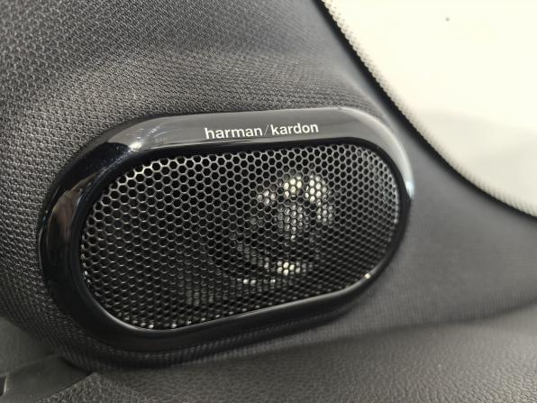 Mini Hatch III (F55/F56) Рестайлинг с пробегом 2020 года, цена 3 177 700 рублей, 68241 км, хэтчбек, Автокод Объявления