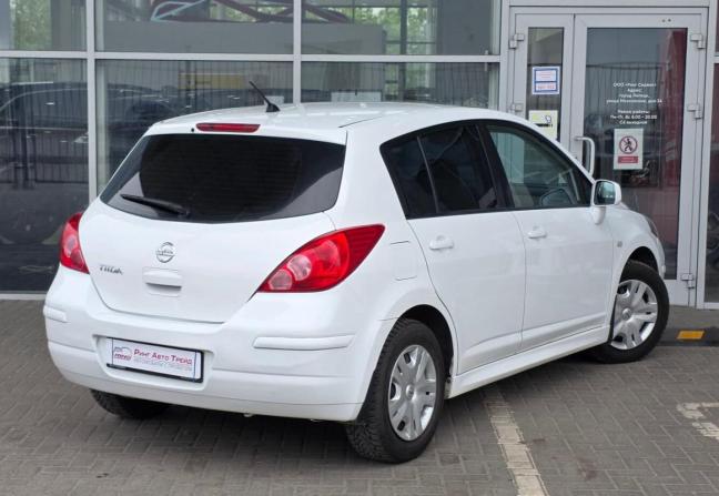 Nissan Tiida I с пробегом 2011 года, цена 569 000 рублей, 245000 км, хэтчбек, Автокод Объявления